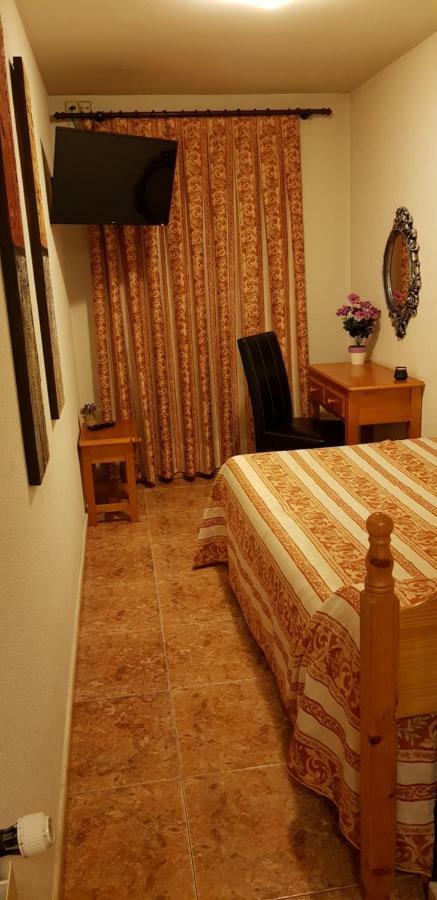 Hostal Plaza El Espinar Exteriér fotografie